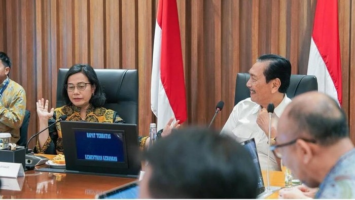 Ramai soal Coretax, Luhut Sambangi Sri Mulyani di Kantor Pajak